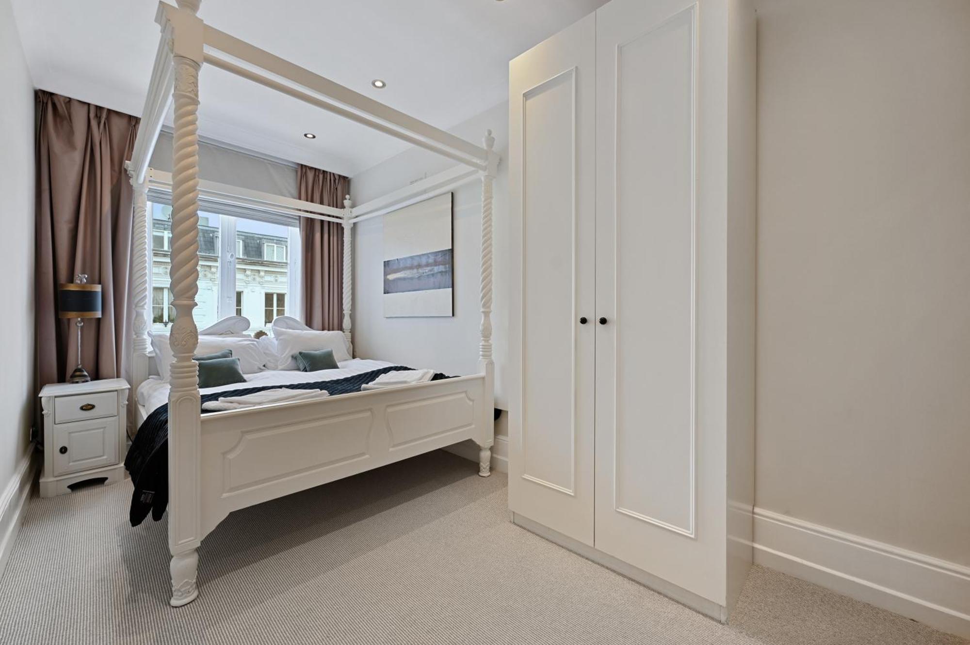 Beautiful 2 King Size Beds 2 Bath- Sleeps 5 In Earls Court Lejlighed London Eksteriør billede