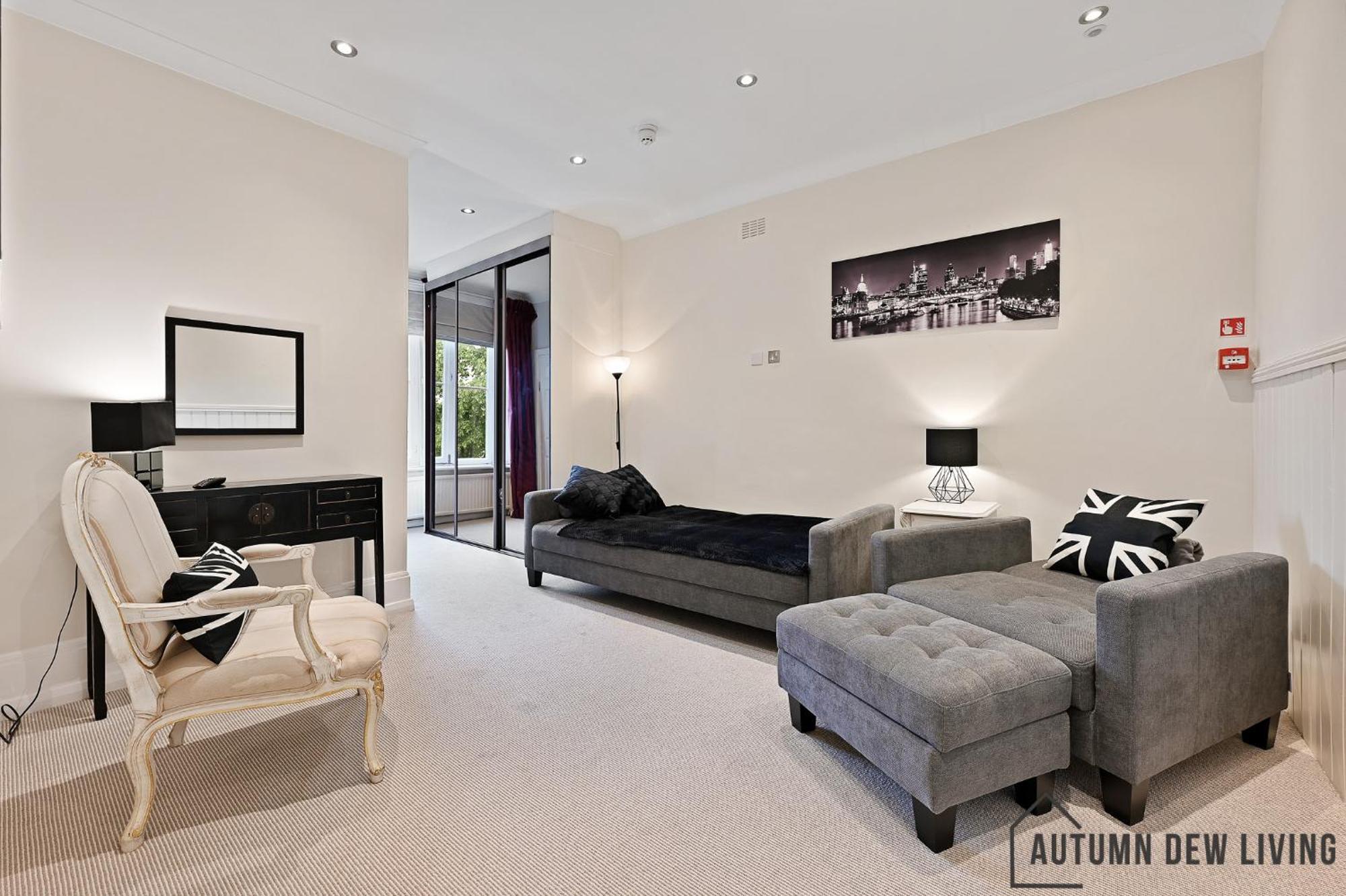 Beautiful 2 King Size Beds 2 Bath- Sleeps 5 In Earls Court Lejlighed London Eksteriør billede