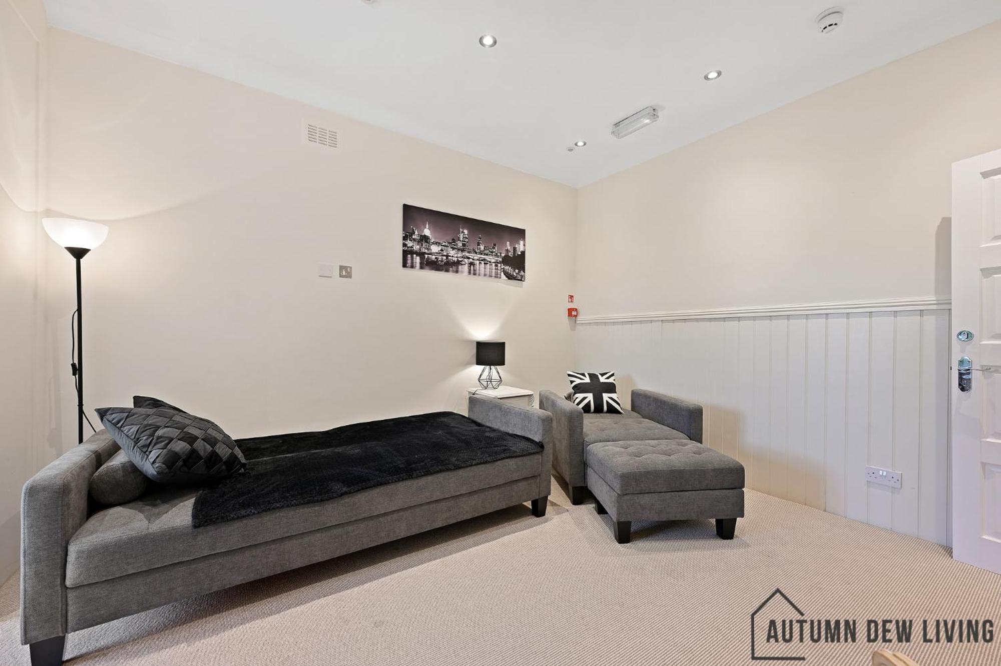 Beautiful 2 King Size Beds 2 Bath- Sleeps 5 In Earls Court Lejlighed London Eksteriør billede